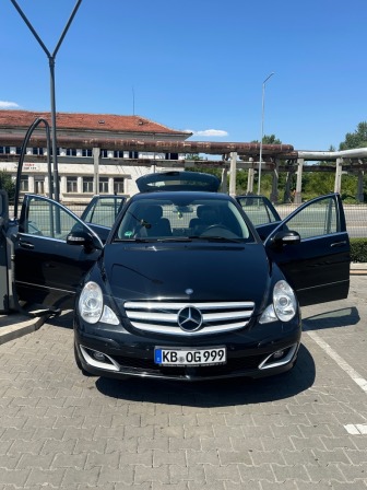 Mercedes-Benz R 320