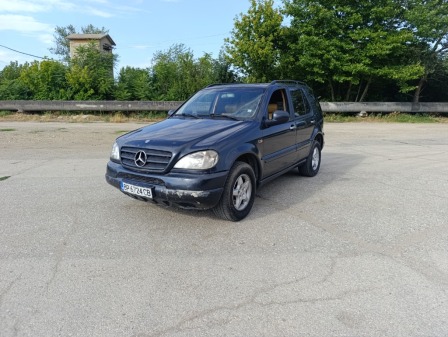 Mercedes-Benz ML 320