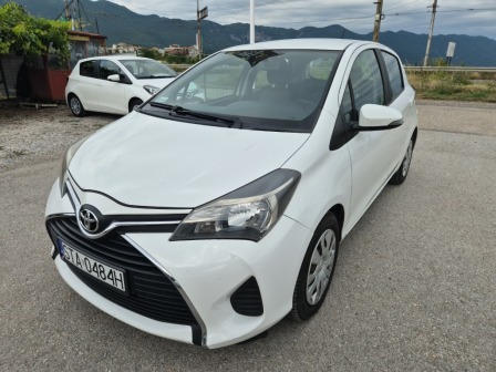 Toyota Yaris 1.3 газ 6ск
