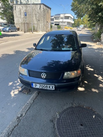 VW Passat 1.8 Бензин