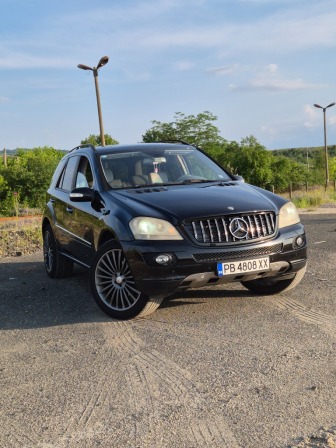 Mercedes-Benz ML 320