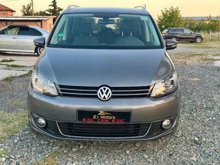 VW Touran Highline7местен