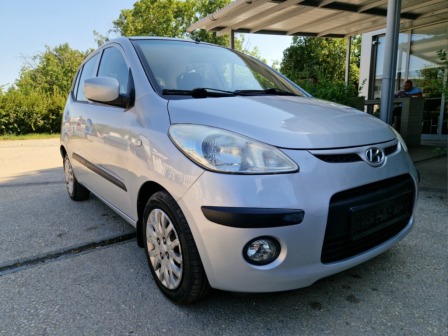Hyundai i10 1.1i 132000км!