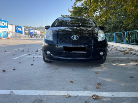 Toyota Yaris 1.3 i
