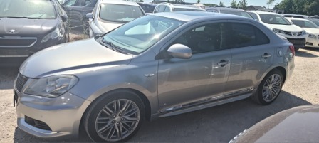 Suzuki Kizashi 2.4i