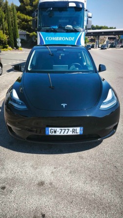 Tesla Model Y LR DUAL MOTOR