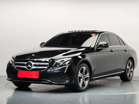 Mercedes-Benz E 220