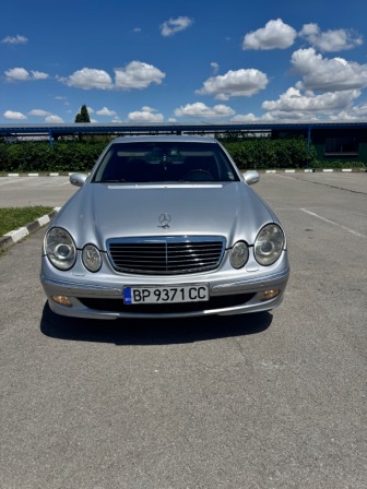Mercedes-Benz E 270