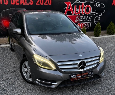 Mercedes-Benz B 180 AUTOMATIC|LED