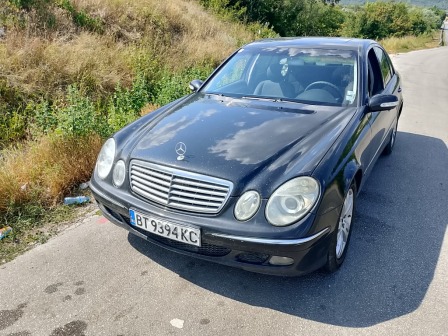 Mercedes-Benz E 220 2.2