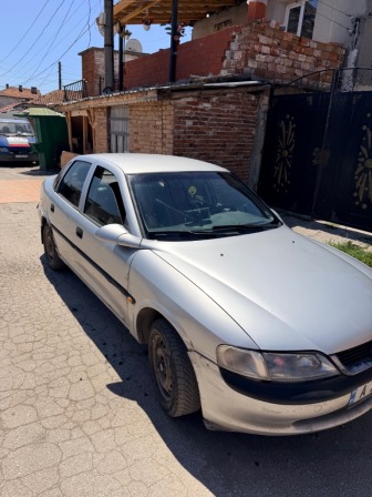 Opel Vectra 1.6