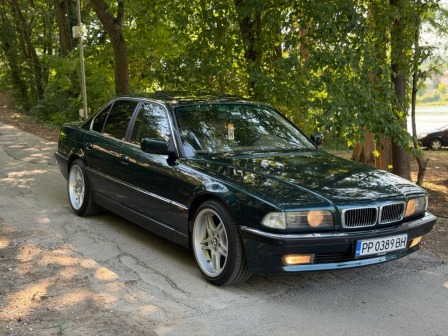 BMW 730 3.0i V8
