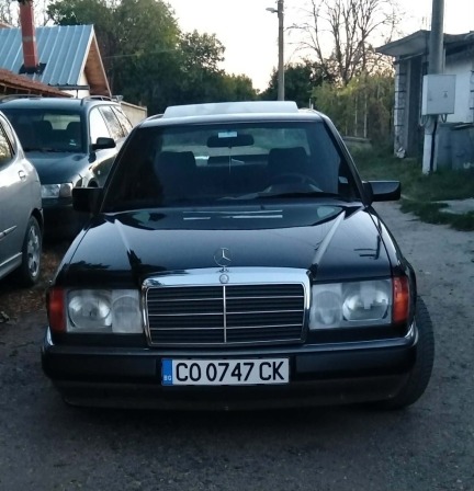 Mercedes-Benz 124
