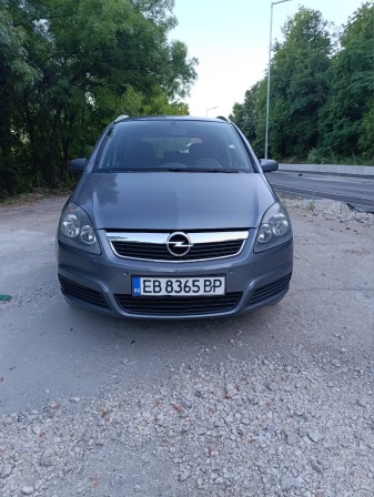 Opel Zafira 7 Места