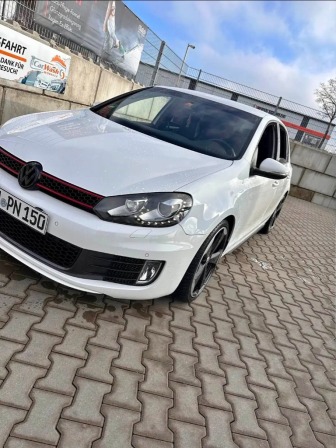 VW Golf