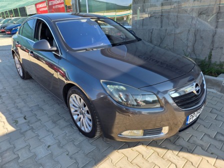Opel Insignia Cosmos