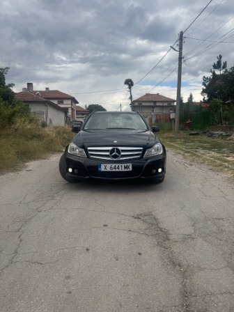 Mercedes-Benz C 220