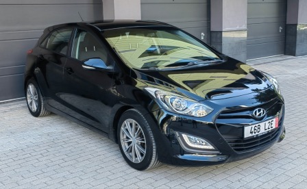 Hyundai i30 1.6i /Газ 120к.