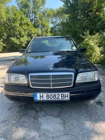 Mercedes-Benz C 220 2.2