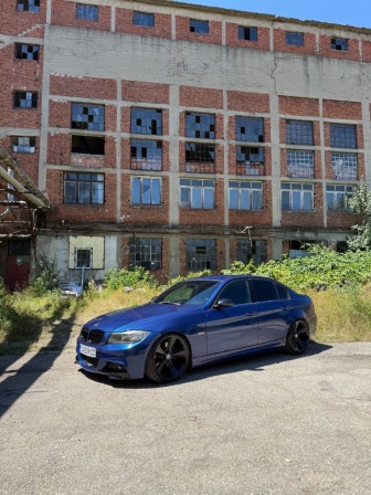 BMW 325 3000