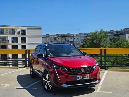 Peugeot 3008 GT* PHEV* 225HP