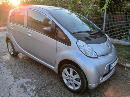 Peugeot iOn