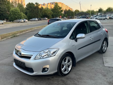 Toyota Auris 1.8I Hybrid