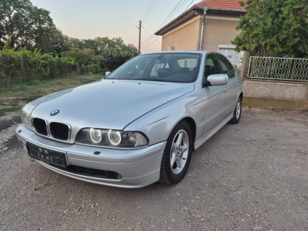 BMW 525