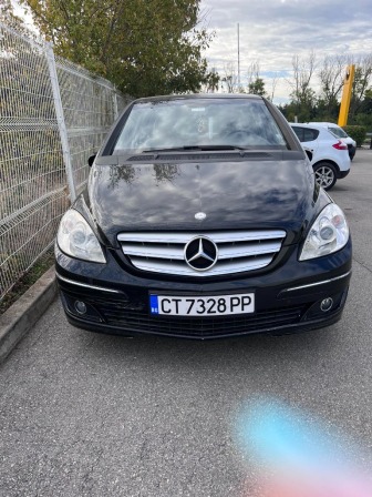 Mercedes-Benz B 200