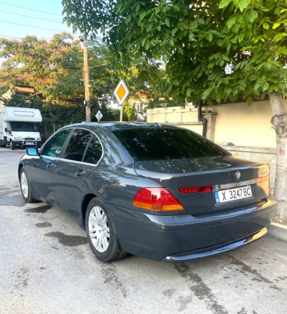 BMW 730