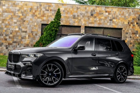 BMW X7 M50I*PANO*3xTV
