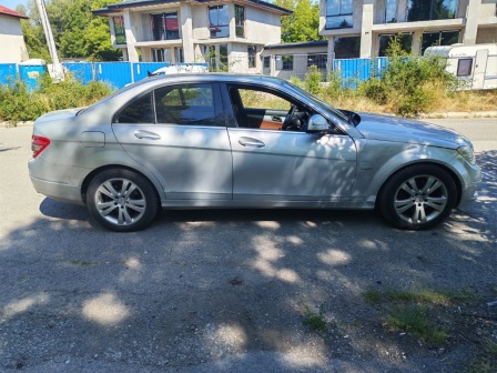 Mercedes-Benz 320 3,2