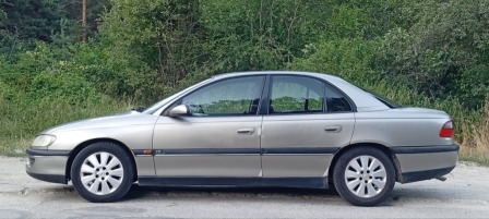 Opel Omega 2.0 16V