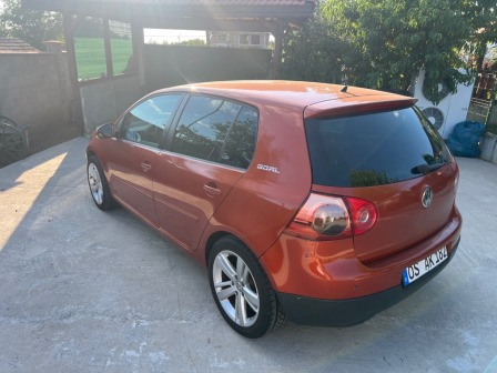 VW Golf 1.9