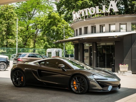 McLaren 570S