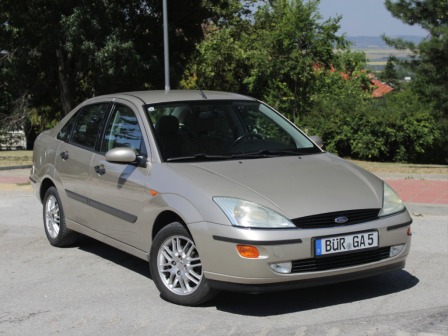 Ford Focus Ghia 1.8
