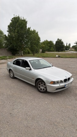 BMW 525