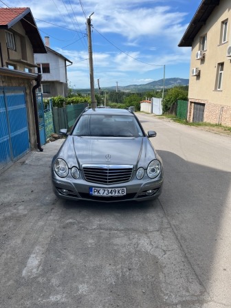 Mercedes-Benz E