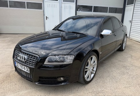 Audi S8