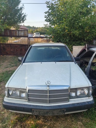 Mercedes-Benz 190
