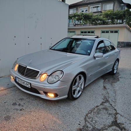 Mercedes-Benz E