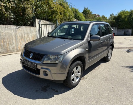 Suzuki Grand