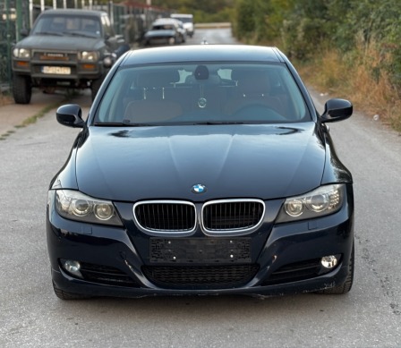 BMW 320 Face