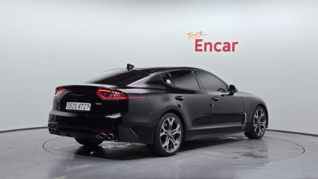 Kia Stinger 2.0T AWD