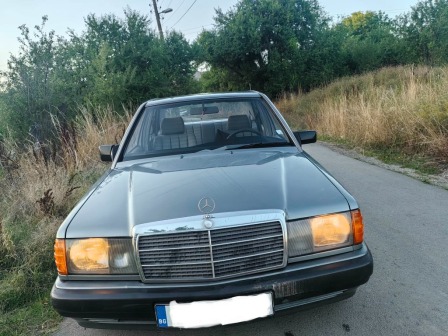 Mercedes-Benz 190