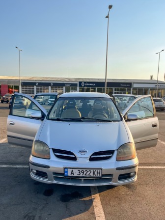 Nissan Almera