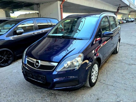 Opel Zafira 1.6i-105-COSMO!