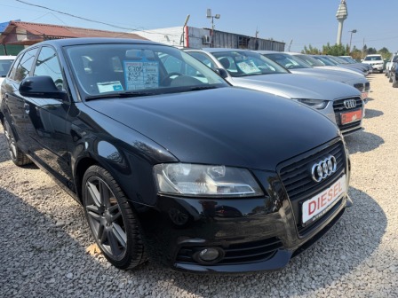 Audi A3 Sportback АВТОМАТИК-140k