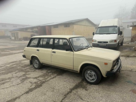 Lada 2104