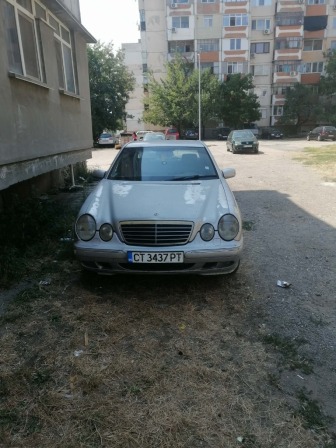 Mercedes-Benz E